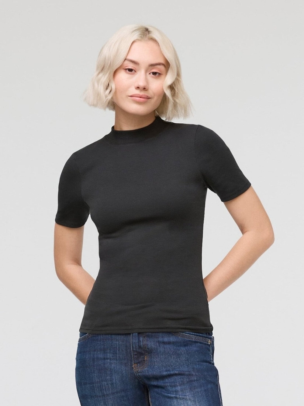 Du/er Classic Mock Neck Short Sleeve Top - Black